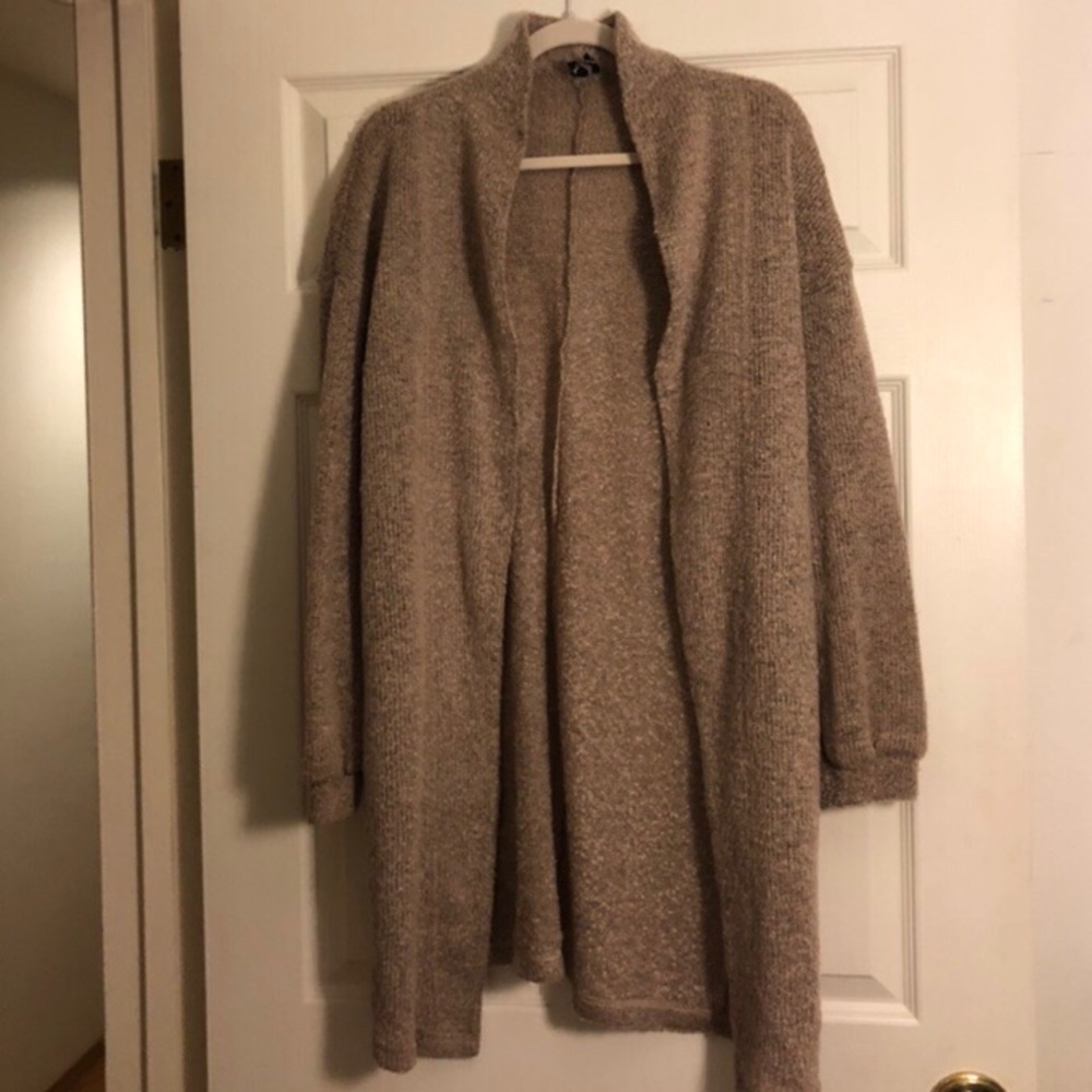 Beige flyaway